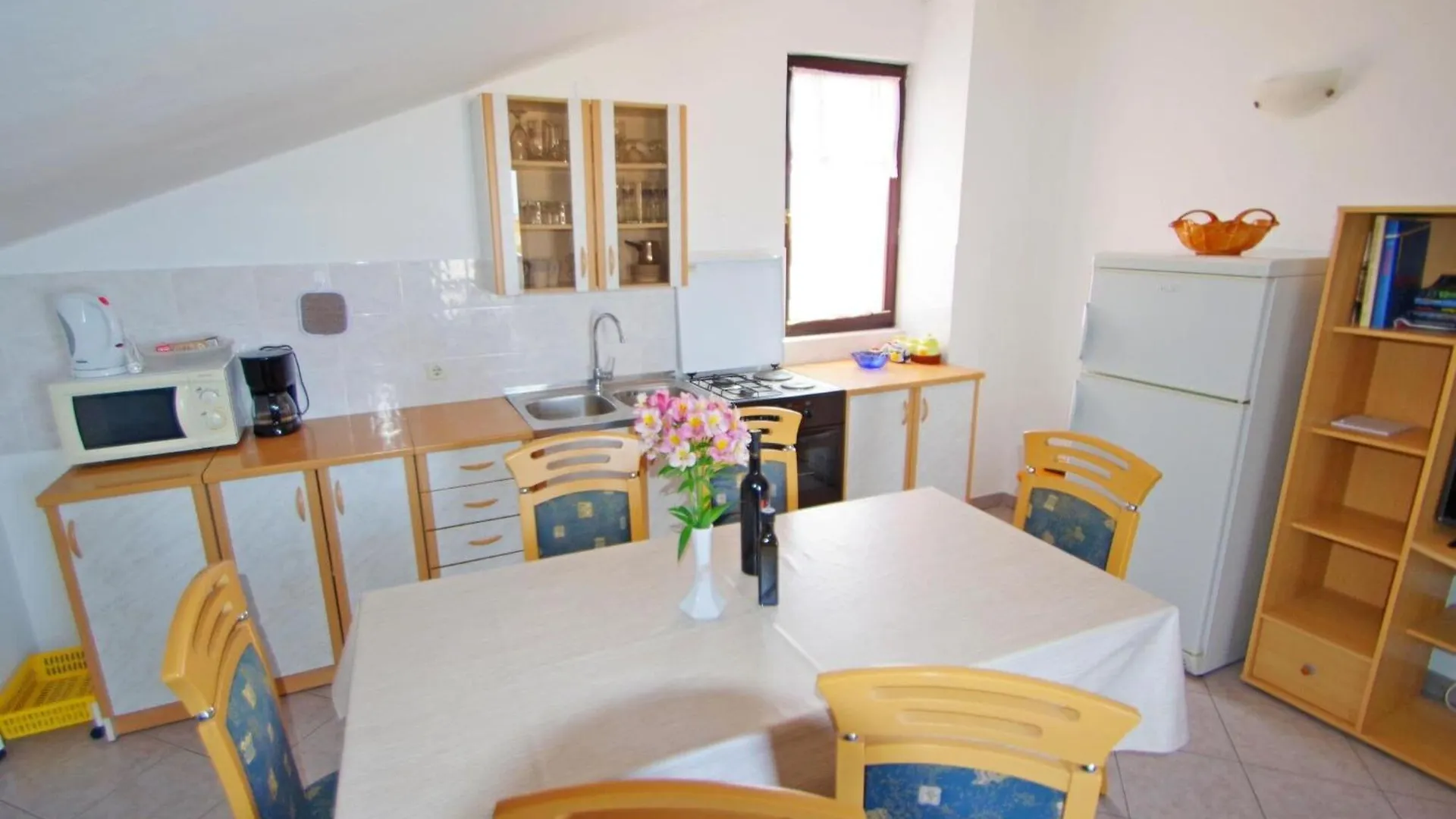 Charming Apartment In Banjole Near Sea