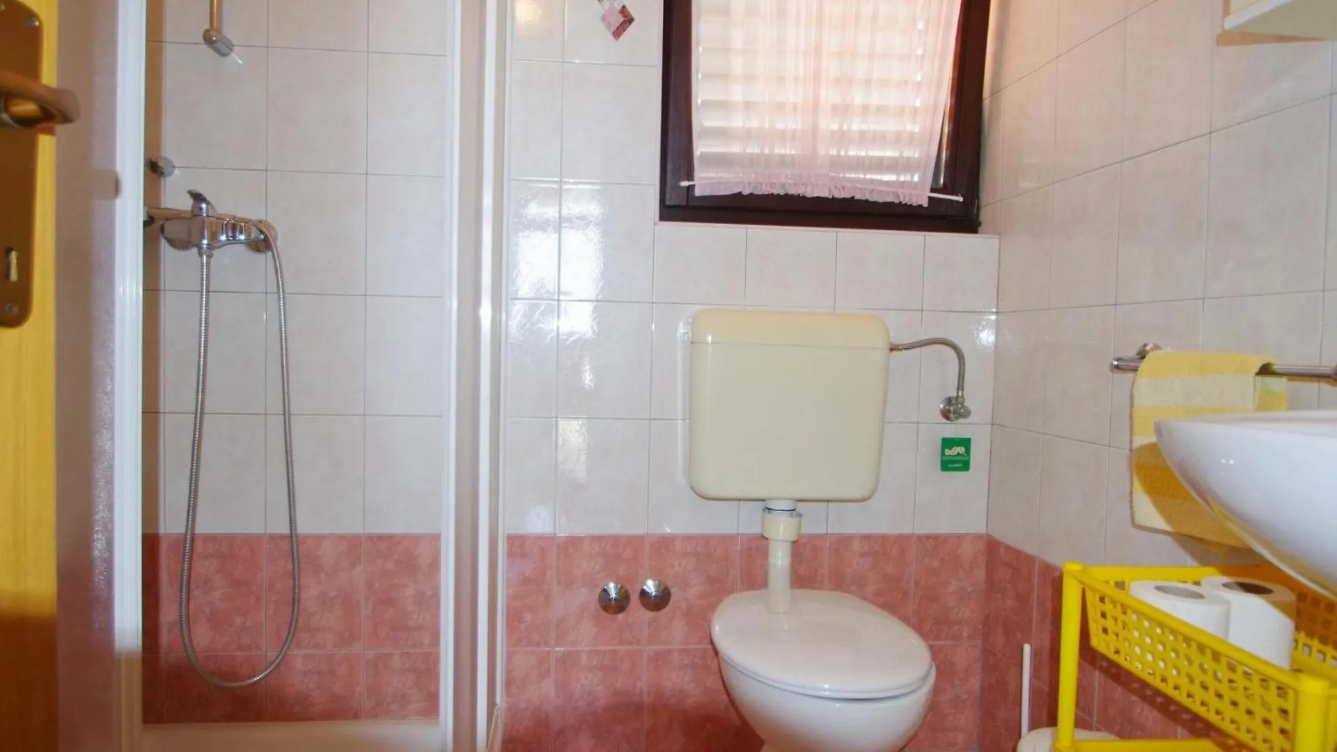 Charming Apartment In Banjole Near Sea