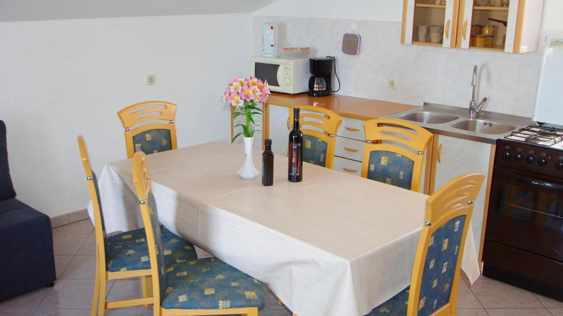 Charming Apartment In Banjole Near Sea