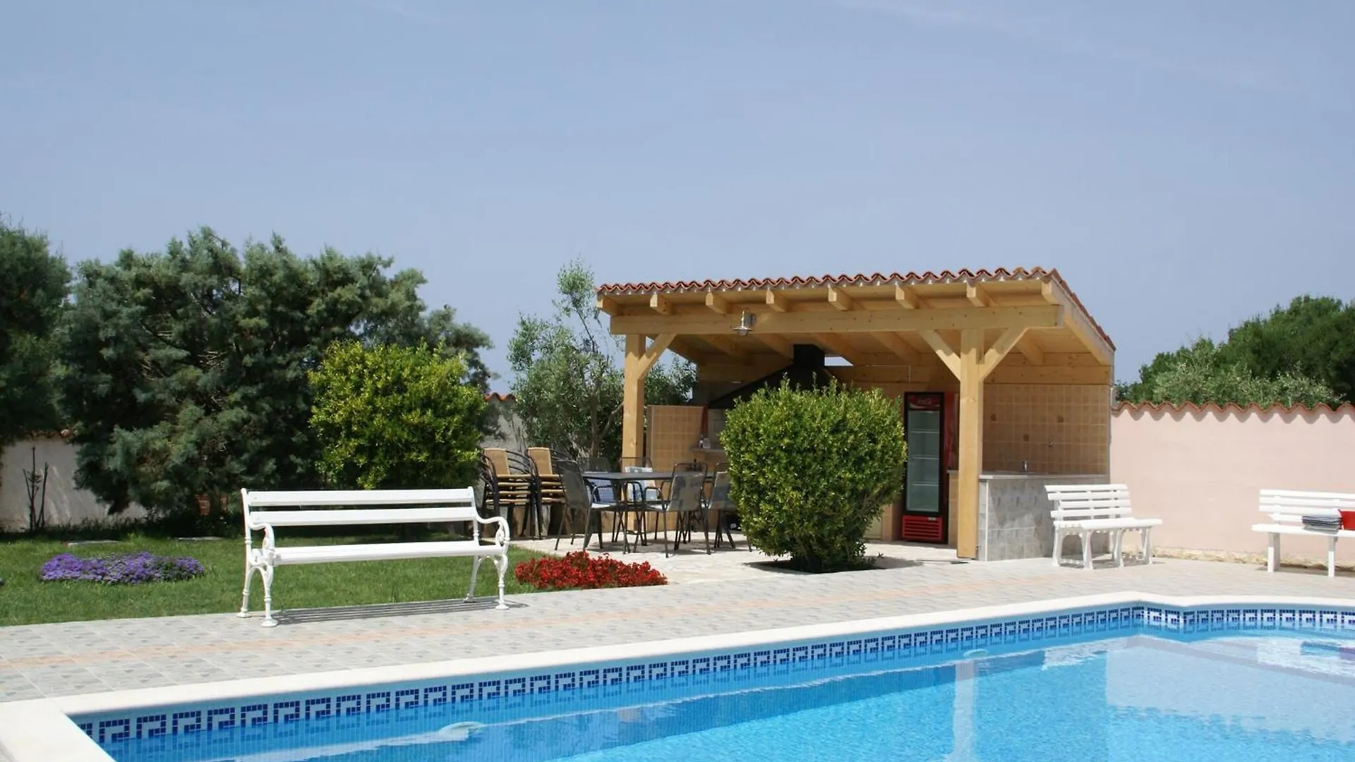 Charming Apartment In Banjole Near Sea