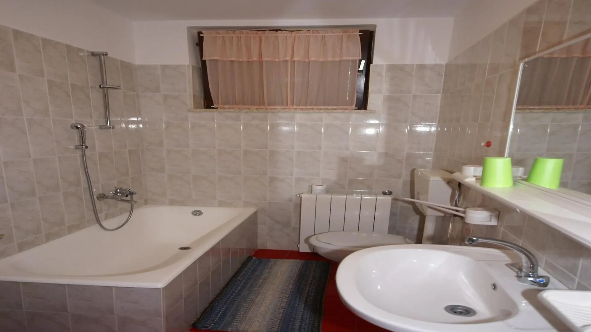 Charming Apartment In Banjole Near Sea