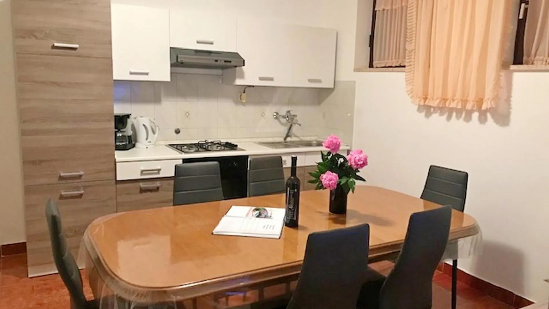 Charming Apartment In Banjole Near Sea